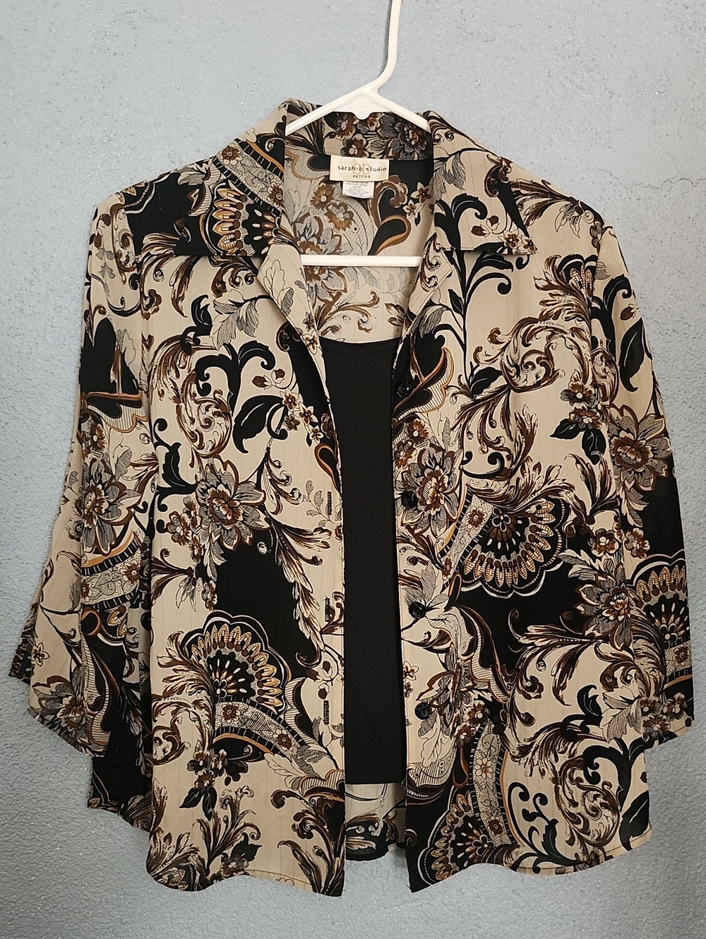 Beige & Black Floral Button-Front 1 Piece Women's Top.